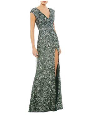 Mac Duggal 5489 Forest Green Cap Sleeve Sequin Gown Size 4 $398